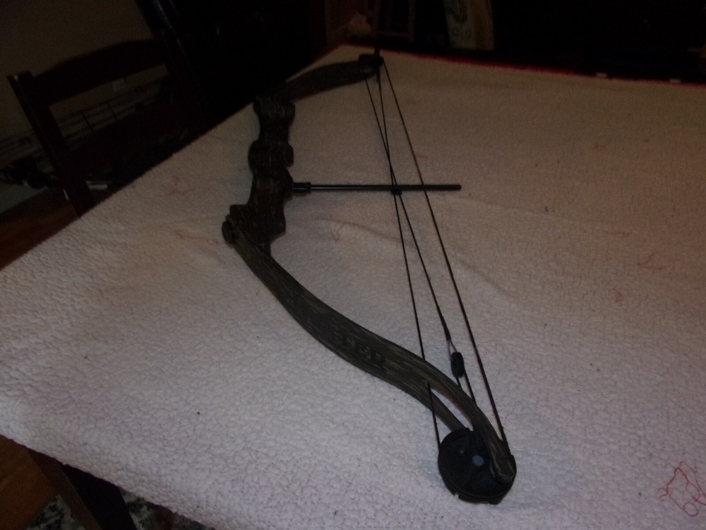 Bear Archery Bear Hunter Compound Bow NICE