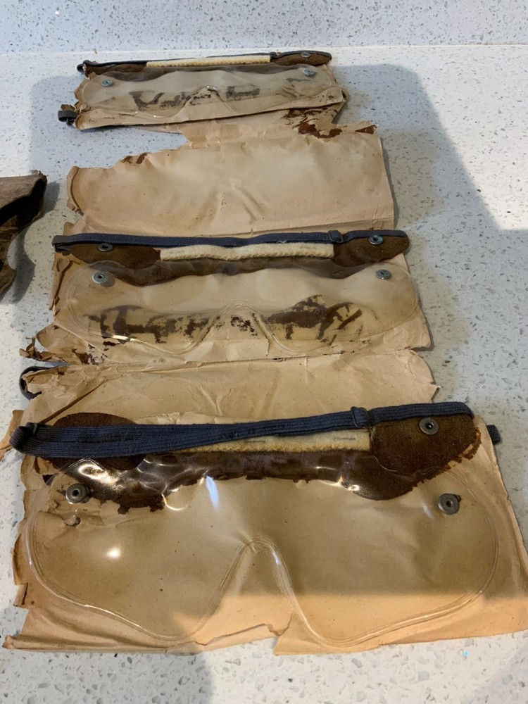 WW2 Anti-Gas Eyeshields Mk2 1942 eye shields war
