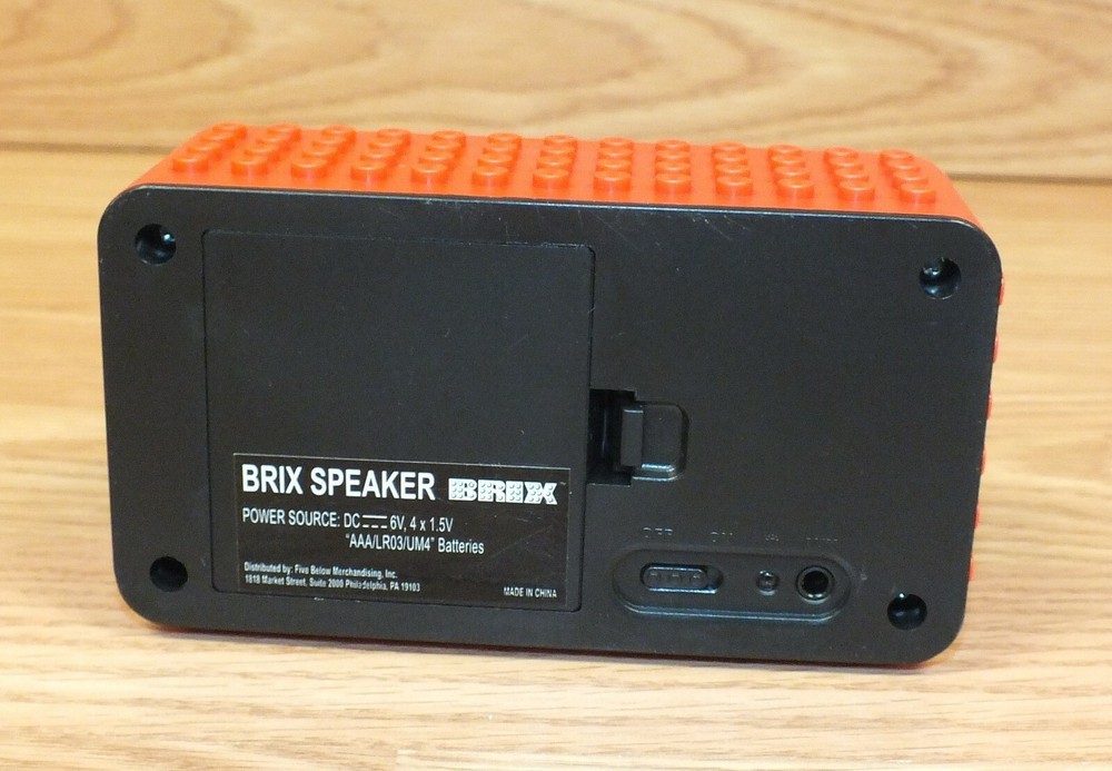Brix Buildable Battery Operated Universal Red Rectangle Speaker Bundle **READ**