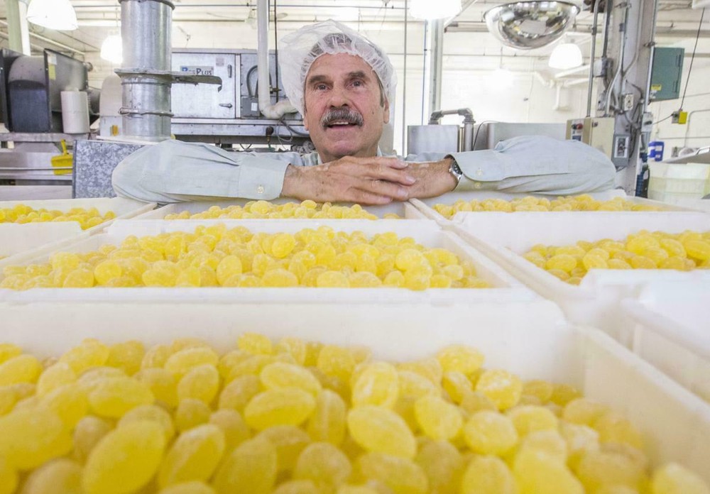 Claeys Sanded Lemon Drops Old Fashioned Nostalgic Candy , 2 lbs