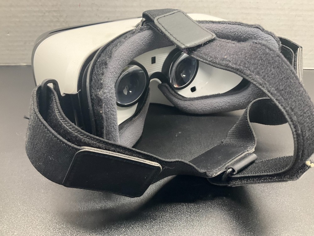 Samsung Gear VR Powered by Oculus -