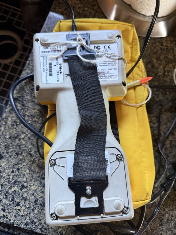 Trimble TSCe Field Controller Data Collector Power on Power Supply / Soft case