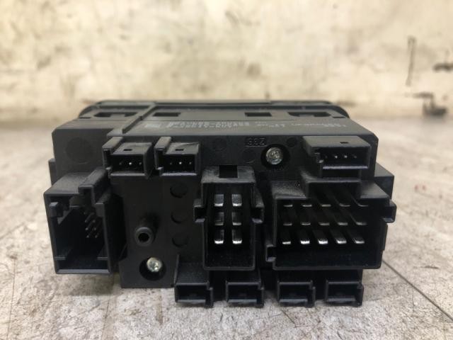 2008-2021 Freightliner CASCADIA SWITCH Dash Panel - Used