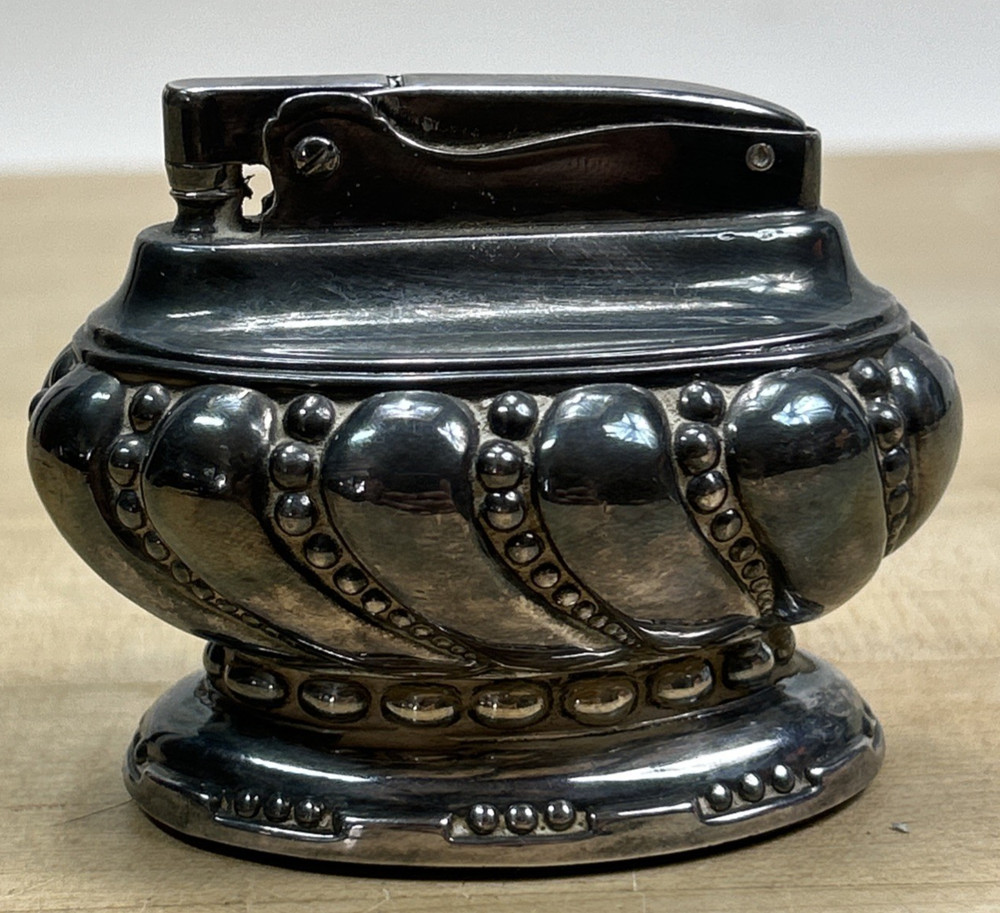 Ronson Crown Table Lighter Vintage, Mid-20th Century. Silver Plate