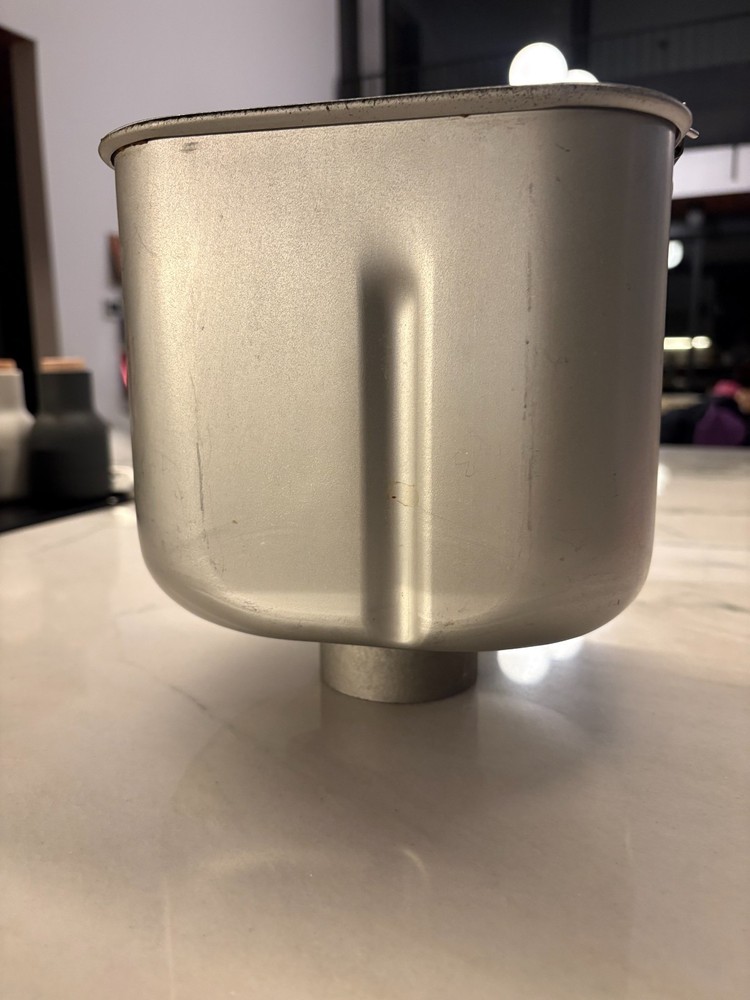 Sunbeam Model 5891 Bread maker Pan replacement w/ Paddle attachment