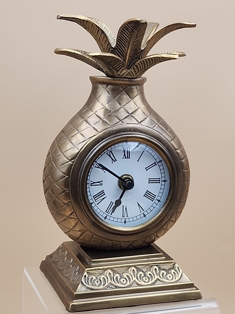 HOLLYWOOD REGENCY Brass Pineapple Desk or Mantle Clock