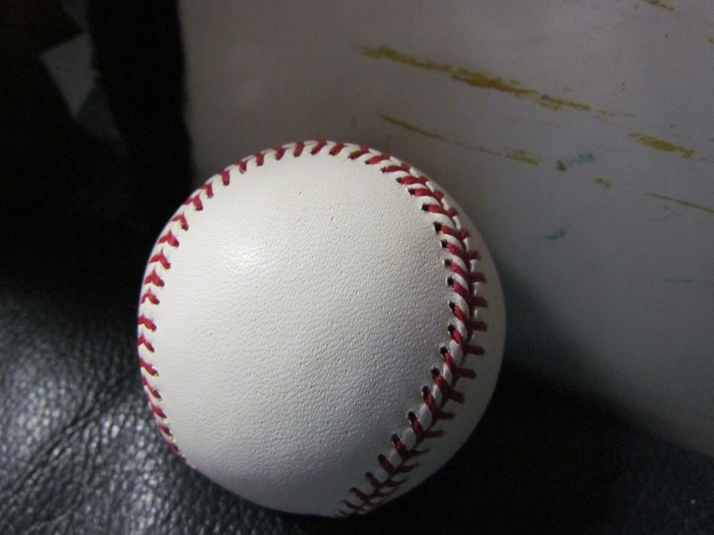 Dan Uggla Signed Baseball