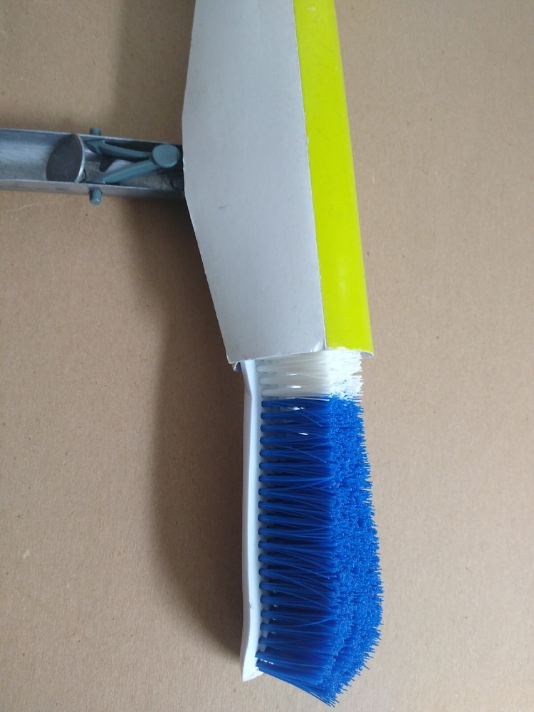 Kokido 19" Flexible Wall Brush Head