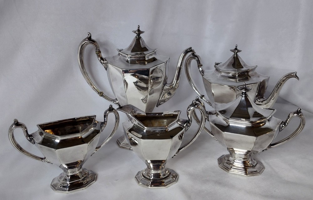 Reed & Barton 5-Piece Coffee Tea Service (Taunton, Massachusetts)