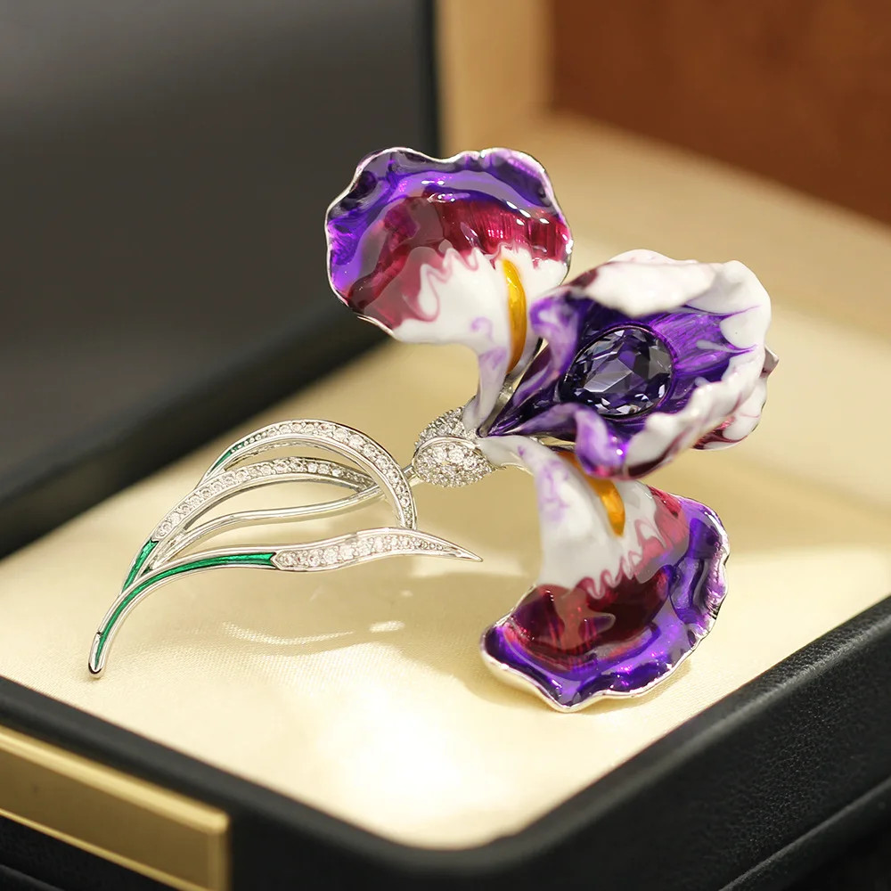 Vintage Purple Gradient Iris Brooch Elegant High-end Bouquet Pin Crystal Corsage
