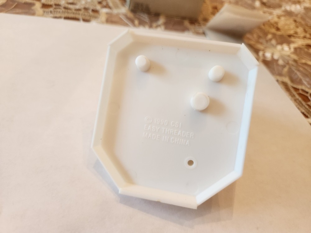 Vintage 1990 Easy Threader Machine With Instructions