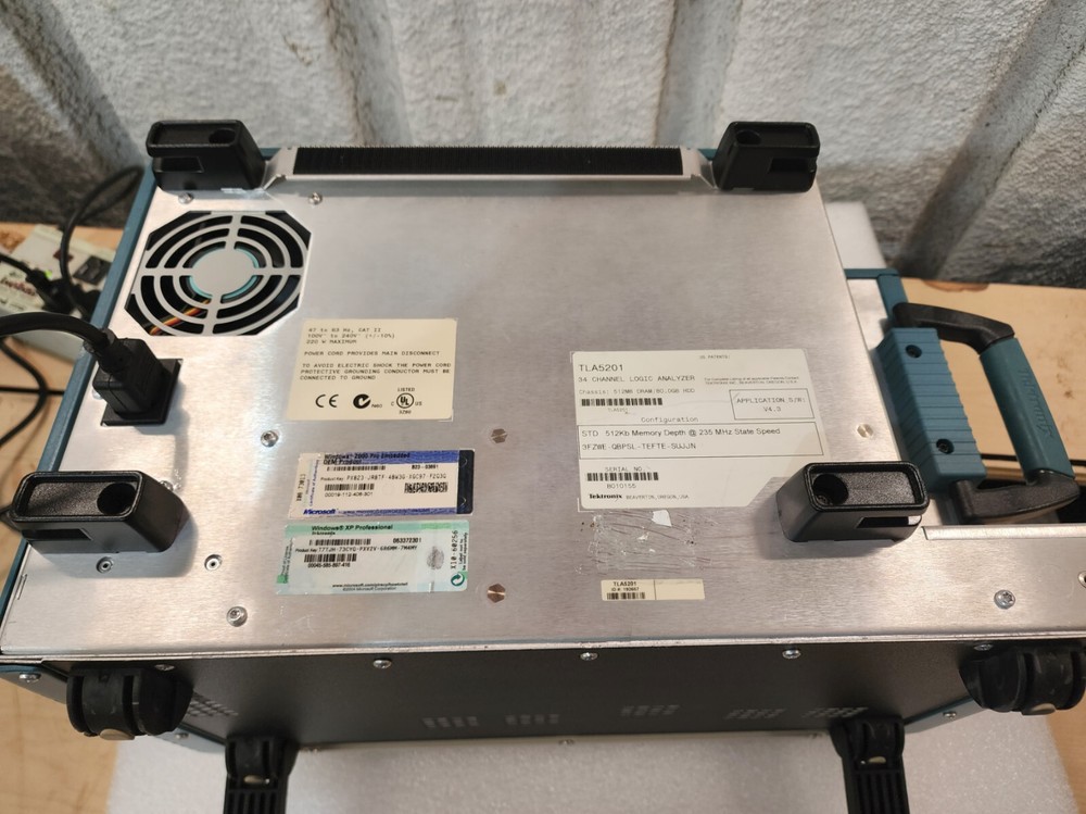 Tektronix TLA5201 34-Channel Logic Analyzer READ!!
