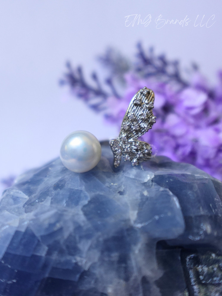 Butterfly Pearl Ring