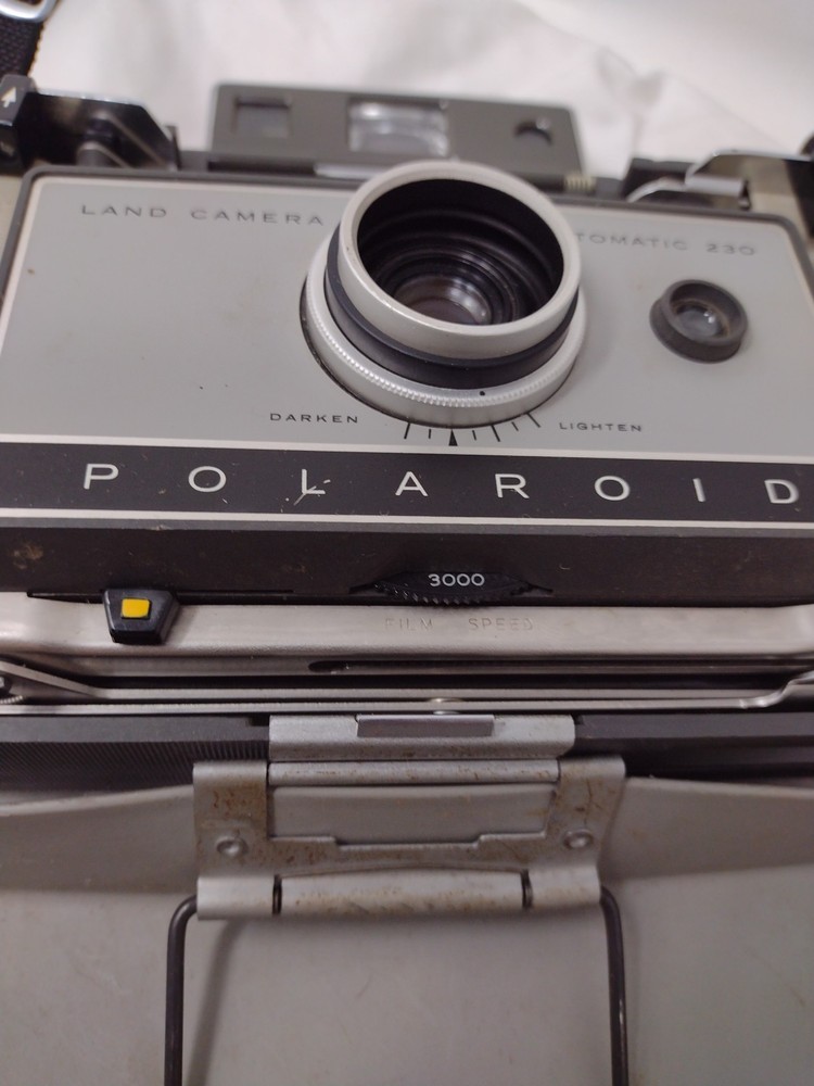 Polaroid Land Camera Model 230 Vintage Instant Camera Untested