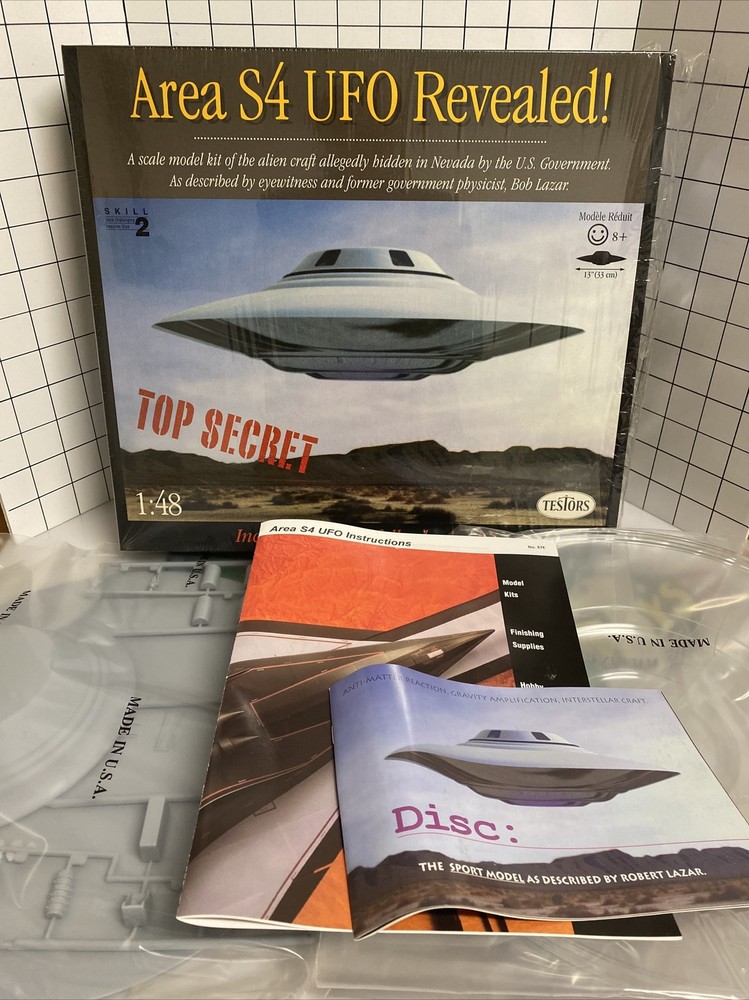 Testors S4 UFO 1/48 Spacecraft