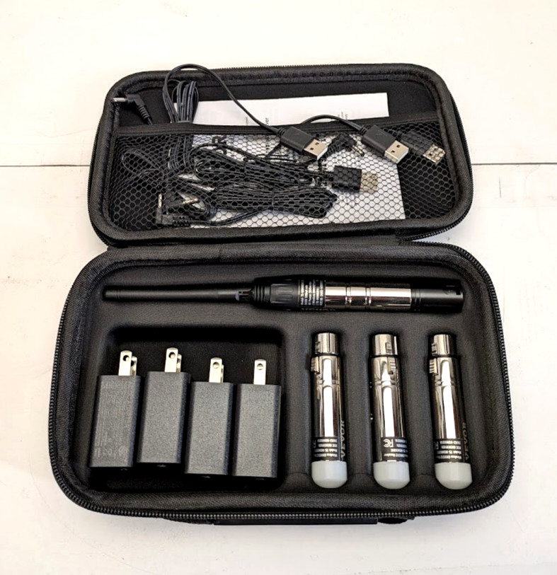 DMX Wireless Receiver 3 Receivers 1 Transmitter 656 Ft. Transmission Range Wire