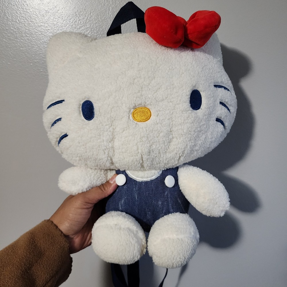 Hello Kitty Sherpa Figural Plush Backpack 14" White