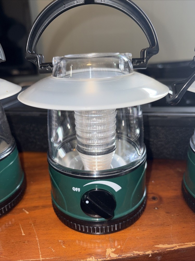 Excalibur Emergency Hurricane Mini Lantern battery float Water Resistant Green
