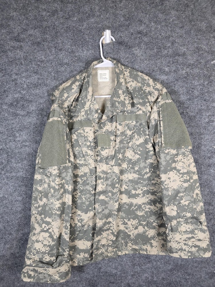 US Army ACU Combat Uniform Jacket Mens Medium Regular UCP Digital Camo Ripstop