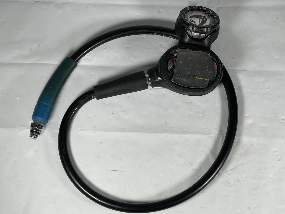 Aeris Atmos ai Dive Computer & Compass with Hose UNTESTED