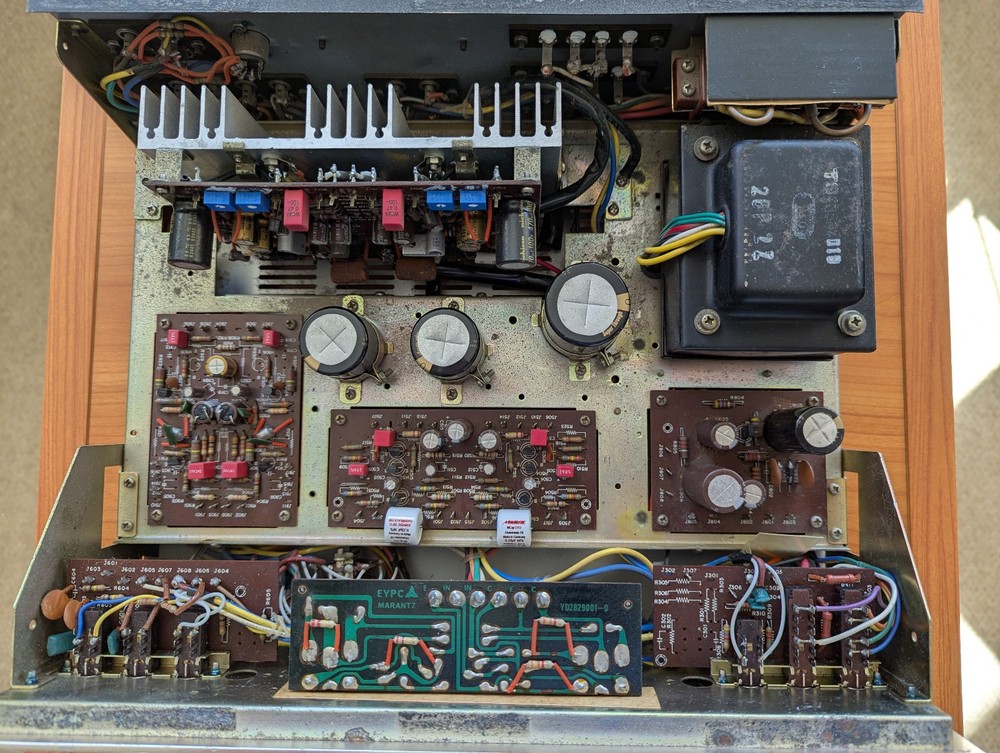 Marantz 1030 Integrated Amplifier (premium-level recap)