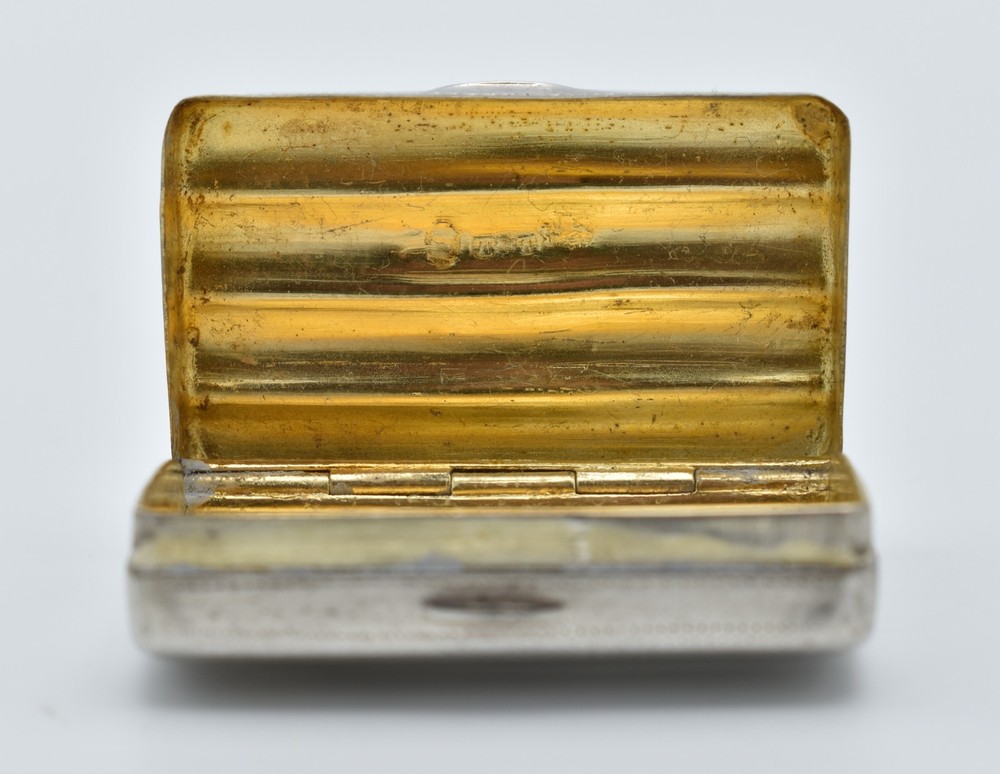 Antique Georgian Solid Silver Pill Box Snuff Box Nice Shape 1810