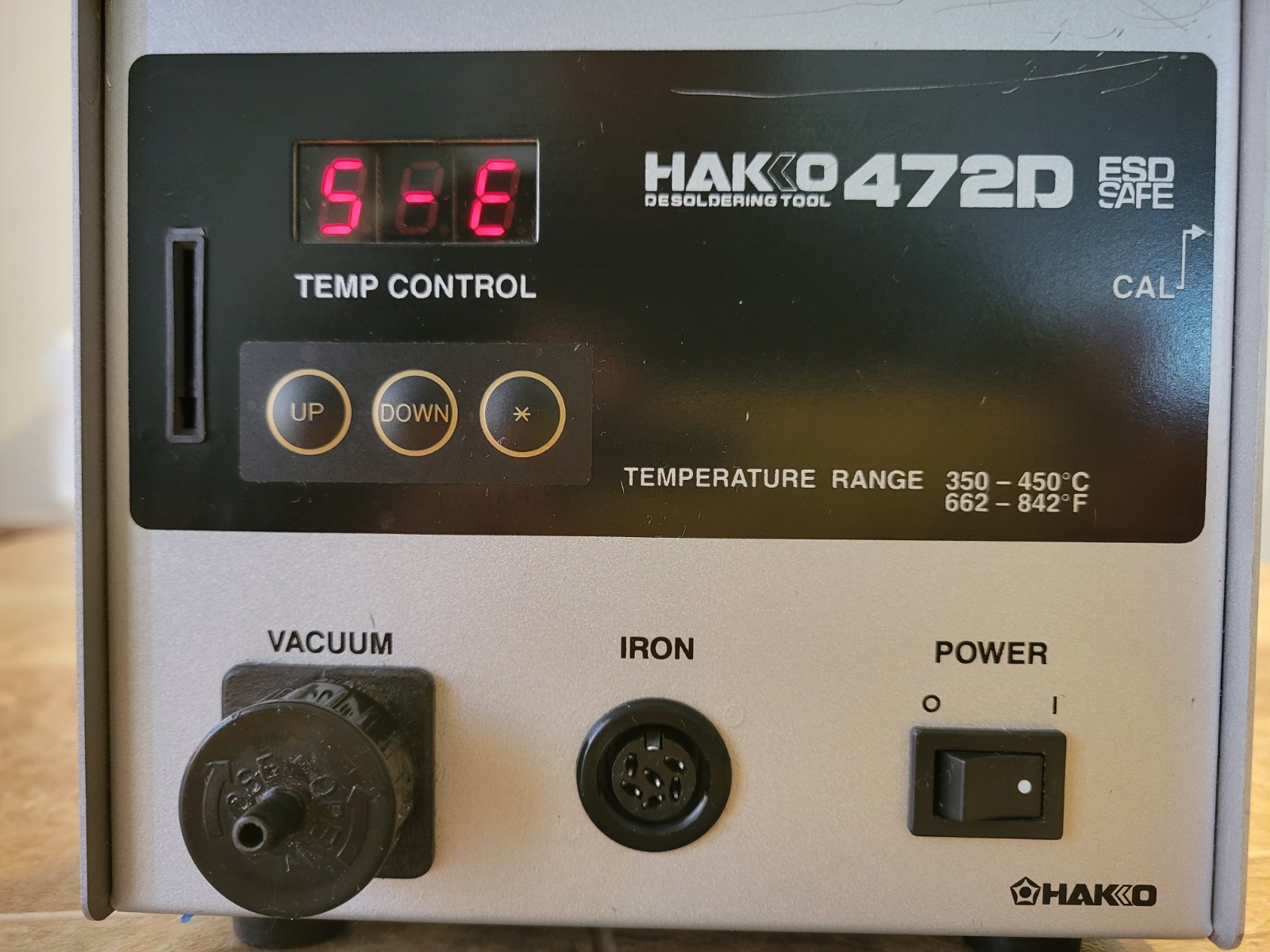 HAKKO 472D-02 DESOLDERING STATION