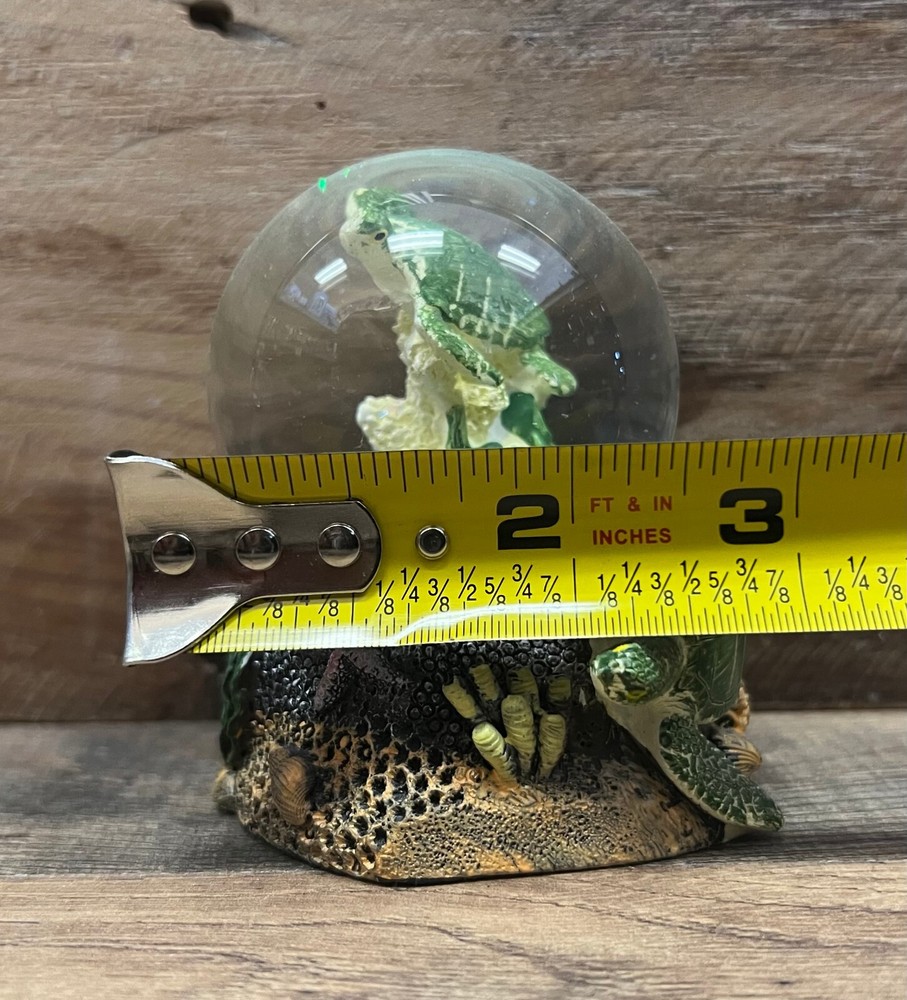 Turtles Snow Globe 3" x 3"