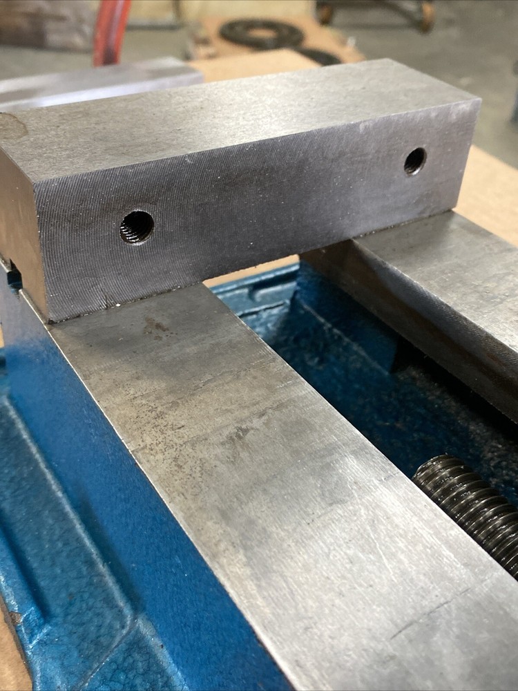 INTERSTATE 6” Machine Vise With Jaws & Handle