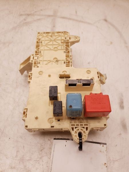 02-05 LEXUS LS300 MULTIPLEX NETWORK BODY CONTROL MODULE ECM ASSEMBLY