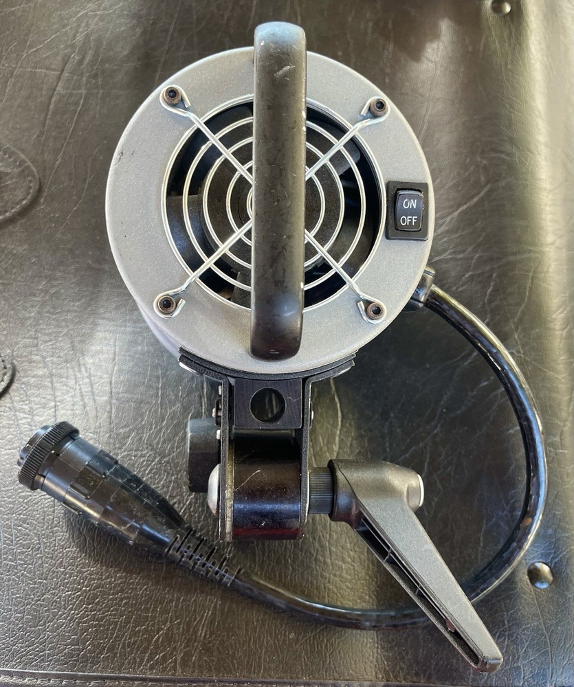 Dynalite 2040 Blower Cooled Flash Head Strobe