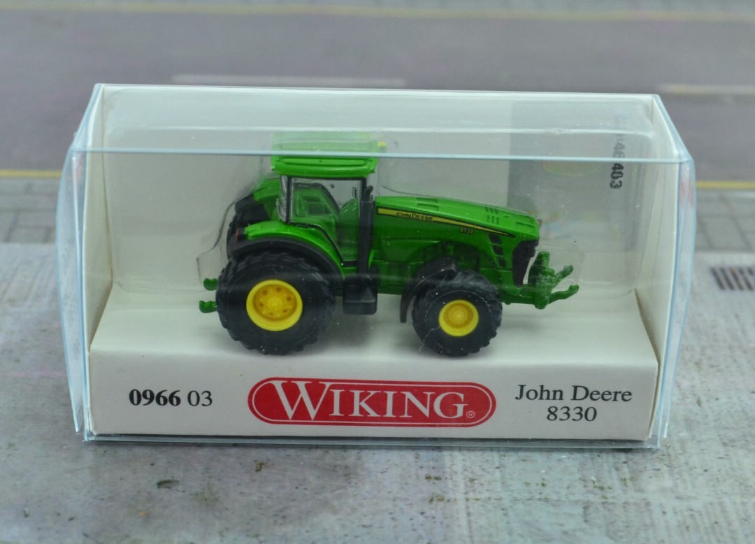 Wiking 96603 John Deere 8330 Tractor Green 1:160 N Scale
