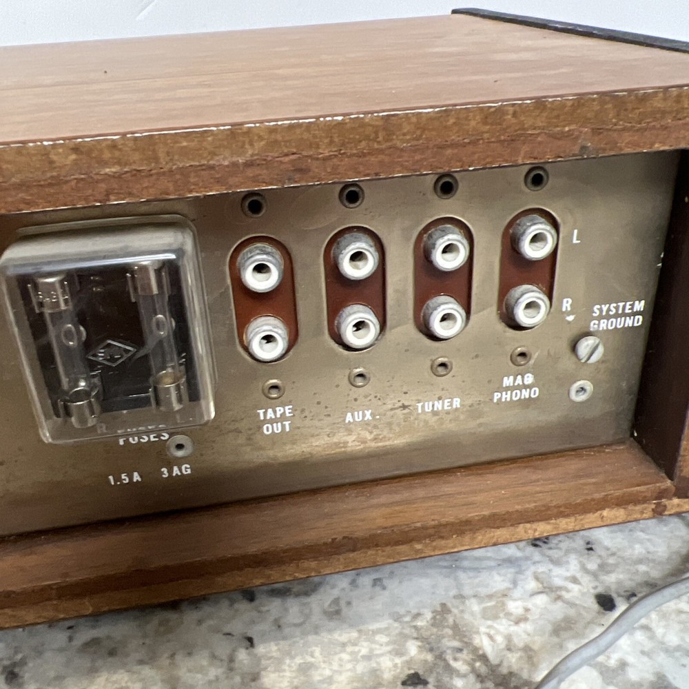 Electro-Voice EV1122 Stereo Tuner E-V 1122 Pre Amplifier