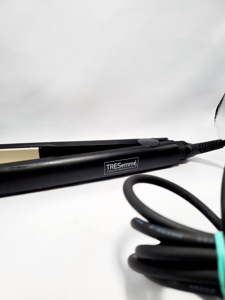 TRESEmme Thermal Flat Iron 1" Ceramic