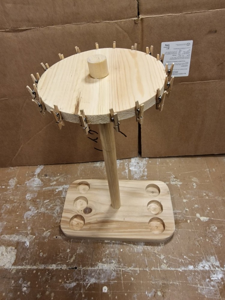 Fly Tying Hank Holder