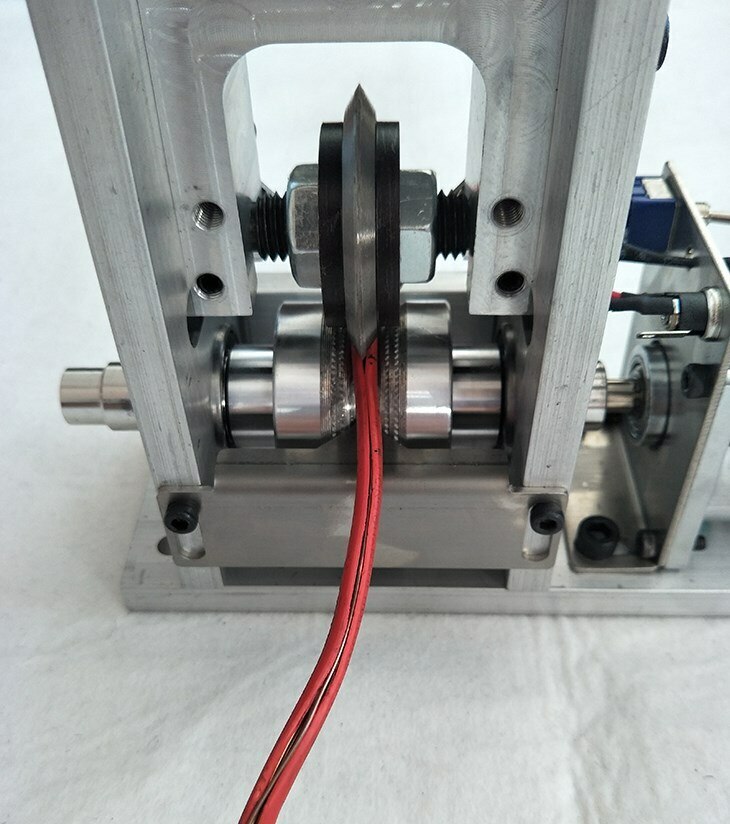 small scrap copper wire peeling Automatic waste wire dial wire stripping machine