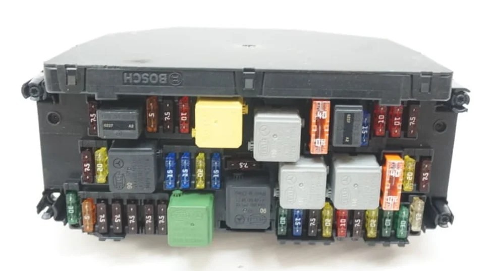 Mercedes Front SAM Module Clone Service Front Fuse Box Clone