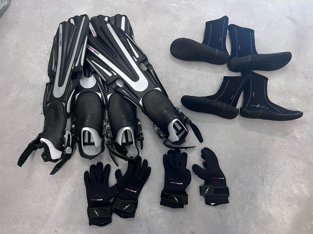 scuba diving equipment set