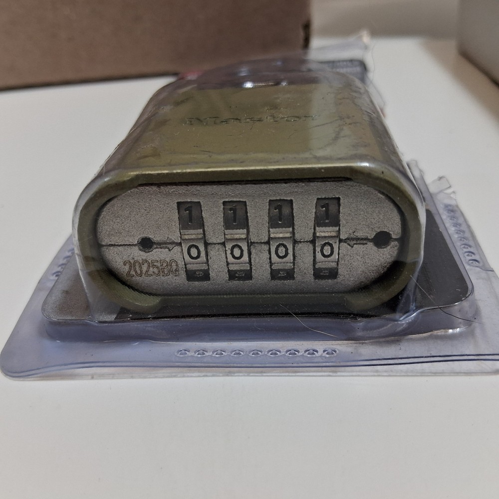 Master Pad lock 875DLF