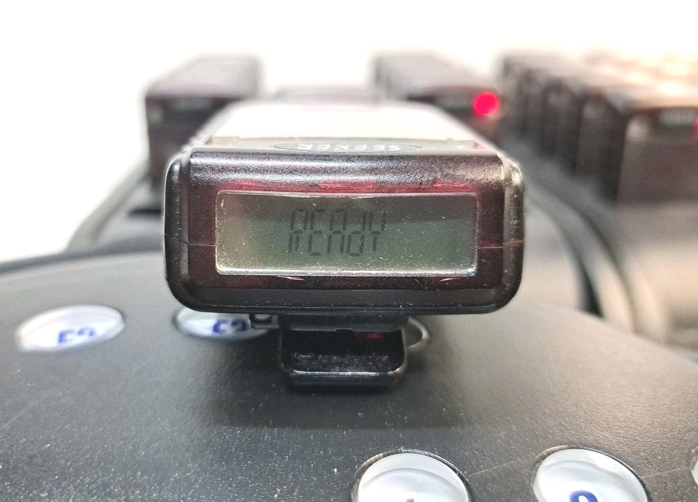 Seeker Paging System And Charging Station With Pagers PS-3500N
