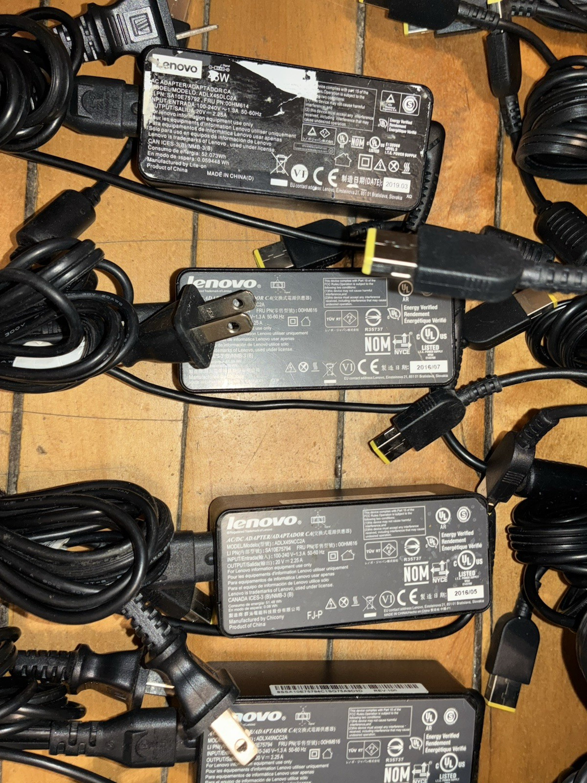 Lenovo 45W 65W 90W + ThinkPad Laptop Adapter Charger Yellow Slim Tip Lot of 38