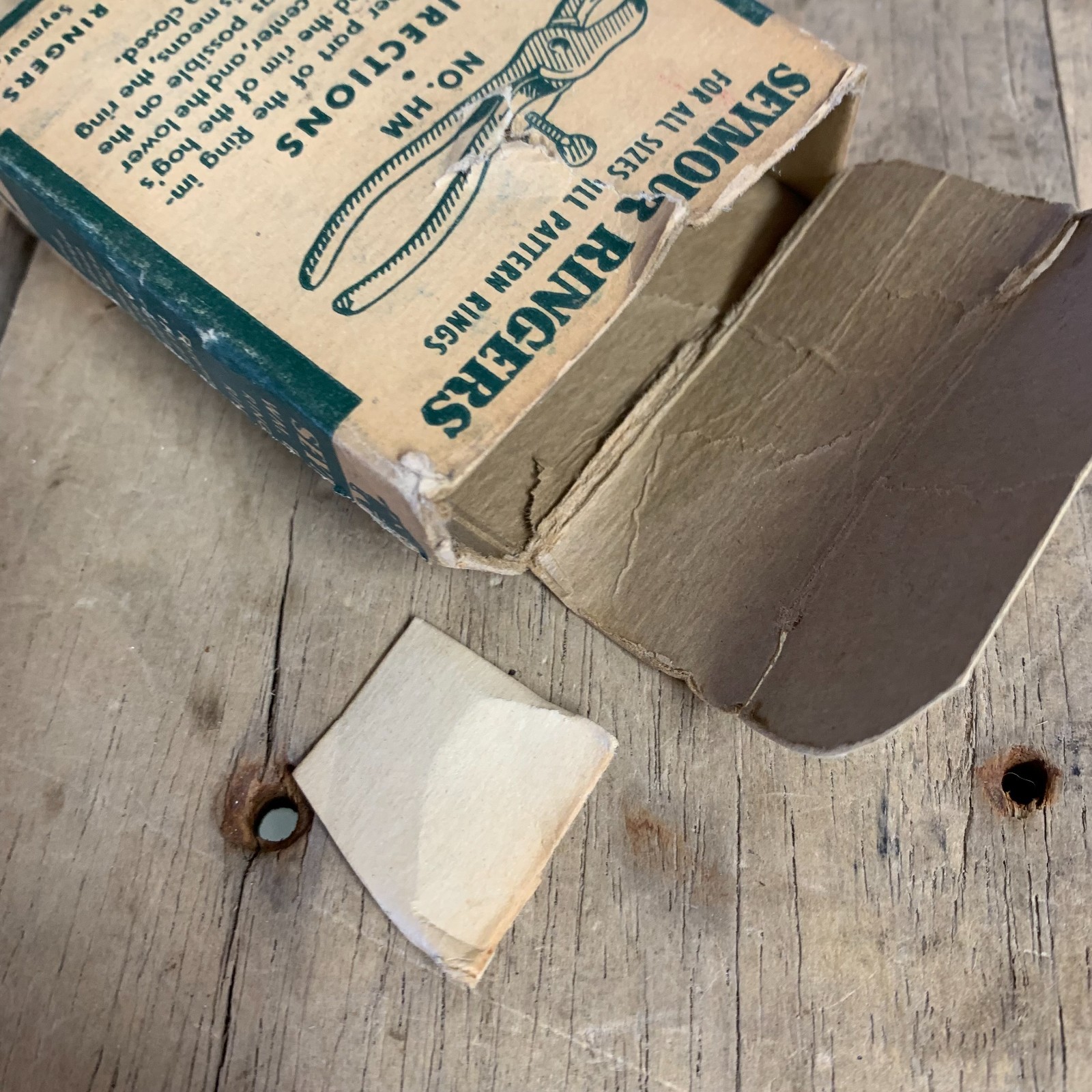 DECKER'S HOLD'EM ~ Hill Ringer 8” Hog Ring Pliers + Partial Box Of Seymour Rings