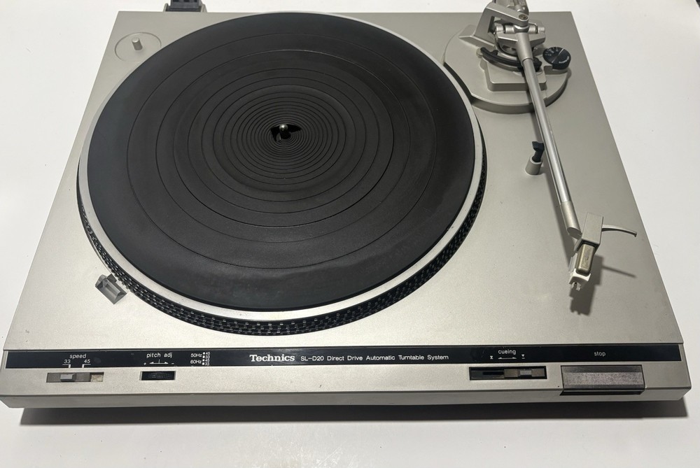 Technics SL-D20 Direct Drive Automatic Turntable System, Not Tested