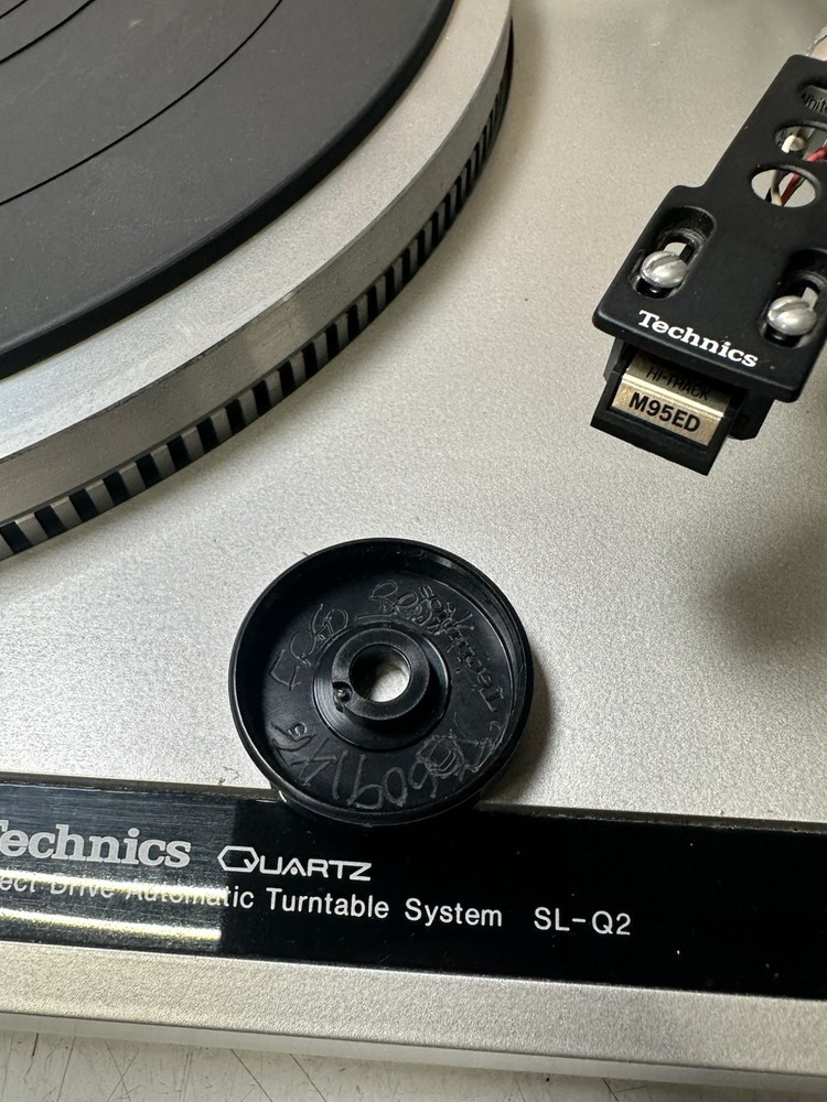 Technics SL-Q2 Direct Drive Turntable (no Needle Please Read)