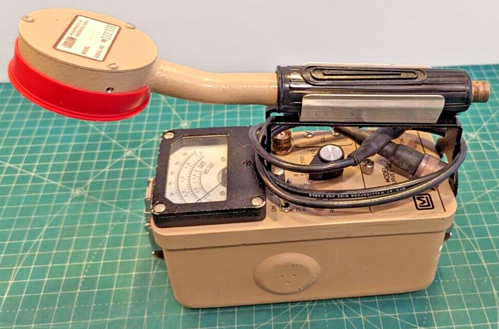 1x CLEAN Ludlum Model 3 Survey Meter 44-9 Tested, Verified, and GUARANTEED
