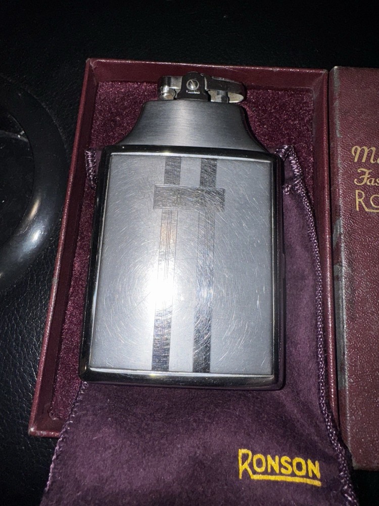 Vintage Ronson Mastercase Lighter W/ Box