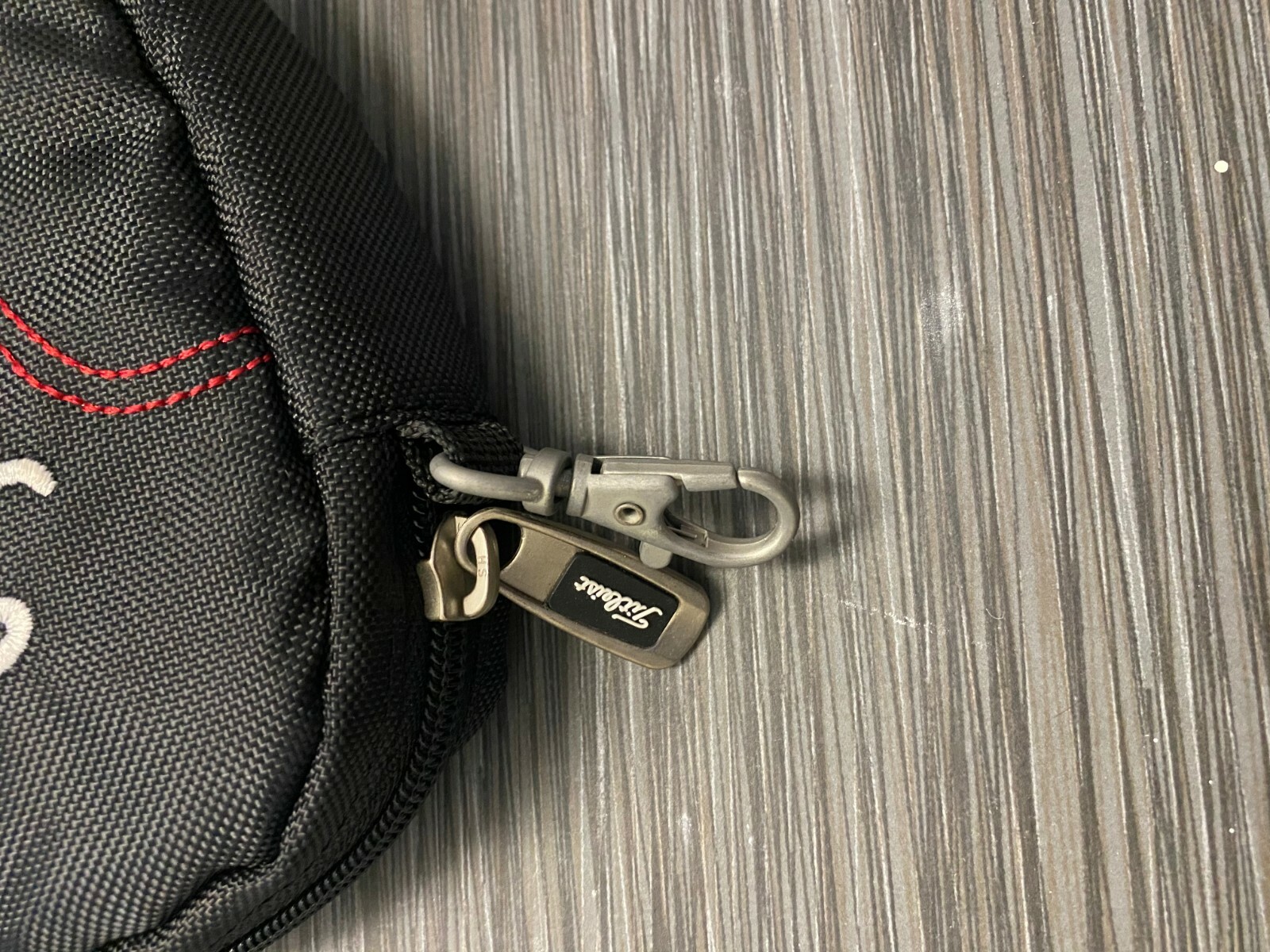 New Titleist Surefit Pouch Tour Wrench & Balls Premium Black Zipper Zip Bag