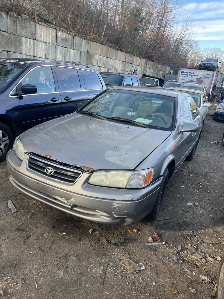 2001 CAMRY Third Brake Light Tested OEM