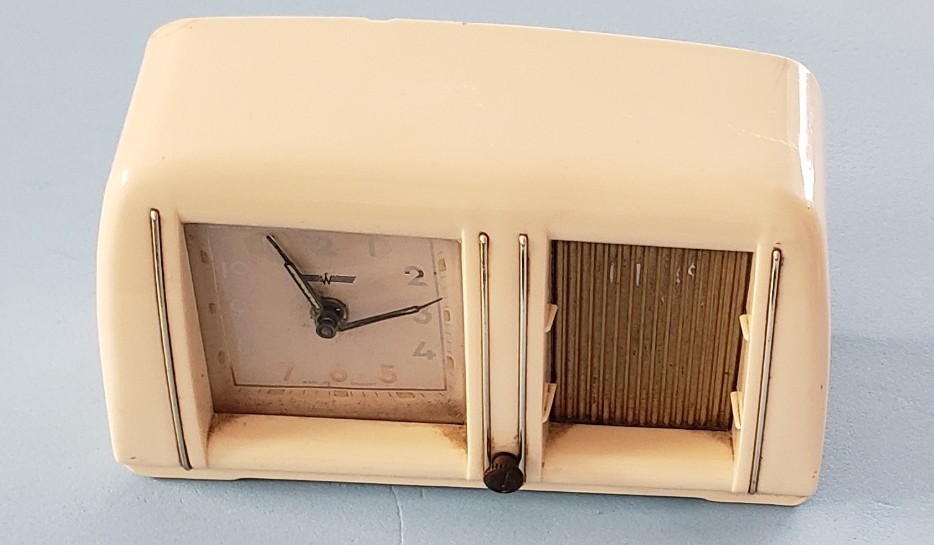 MUSICAL CLOCK