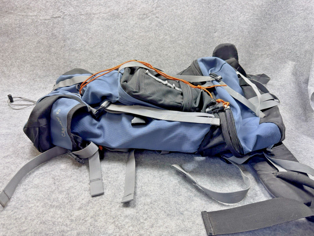 Jansport Hiking Cascade 60 Internal Frame